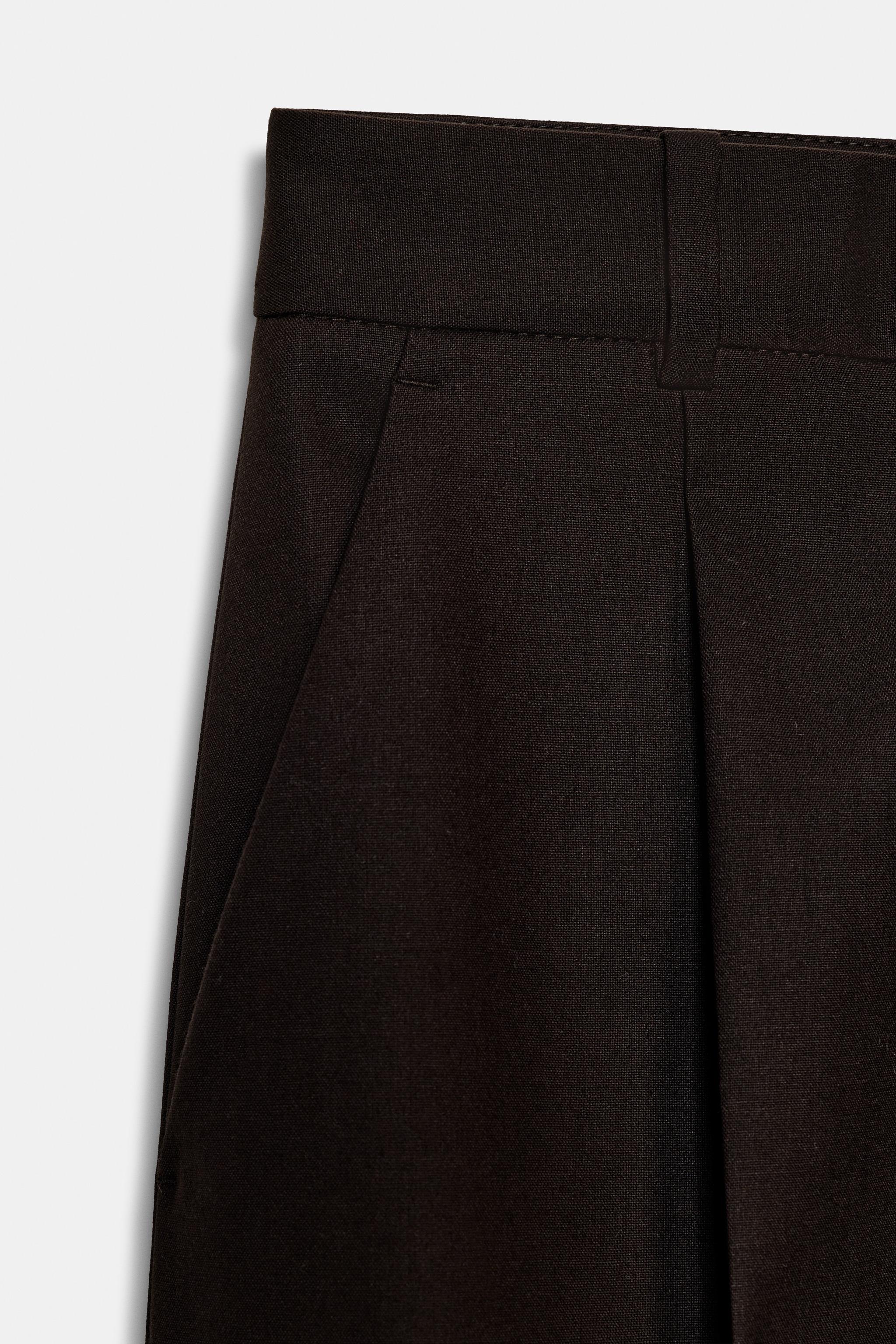 PLEATED STRAIGHT LEG PANTS